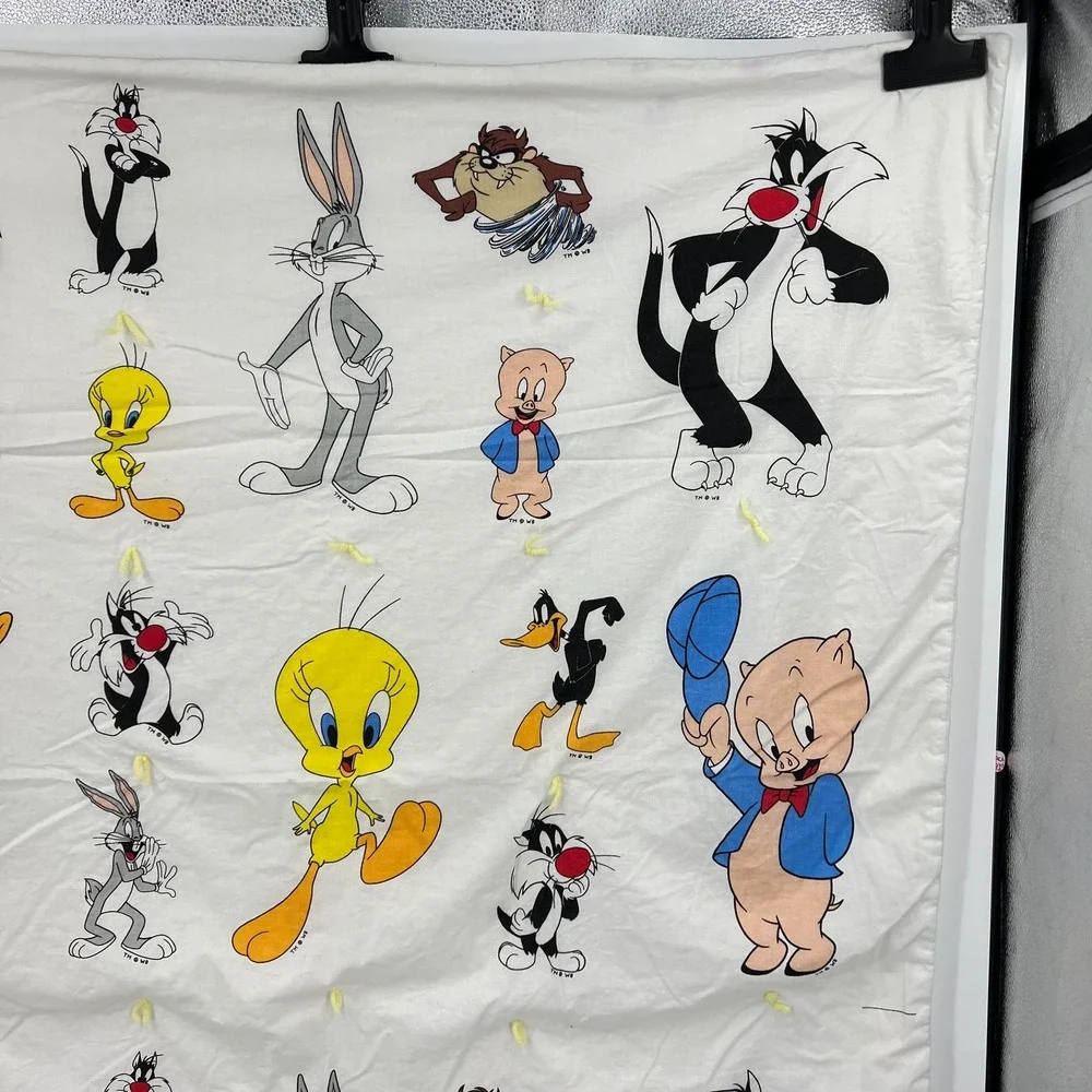 Vintage Looney Tunes Blanket Throw Quilt Tweety Taz Bugs Daffy Pepe Le Pew 35x50